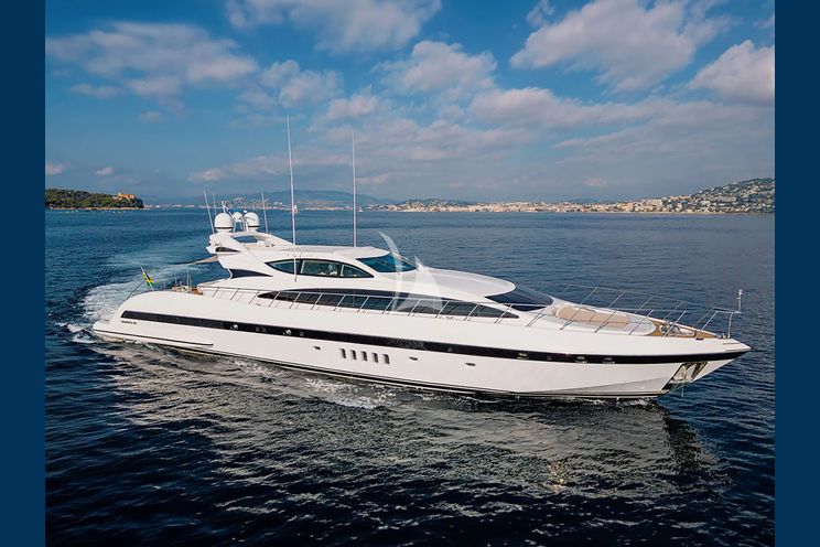 Charter Yacht WET PANTHER - Mangusta Open 105 - 4 Cabins - Athens - Mykonos - Paros - Cyclades - Greece