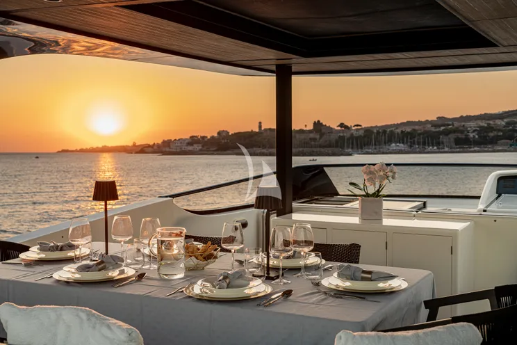 Charter Yacht WHITE HAVEN - Canados 25 - 4 Cabins - Naples - Capri - Positano - Amalfi Coast - Italy