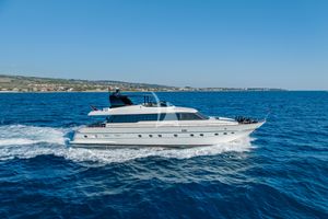 Charter yachts Crewed; in Amalfi Coast