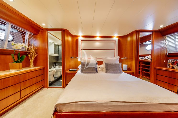 Charter Yacht WHITE HAVEN - Canados 25 - 4 Cabins - Naples - Capri - Positano - Amalfi Coast - Italy