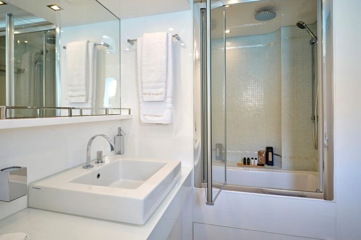 Charter Yacht WHITE KNIGHT - Maiora 40m - 6 Cabins - Athens - Mykonos - Paros - Cyclades - Greece