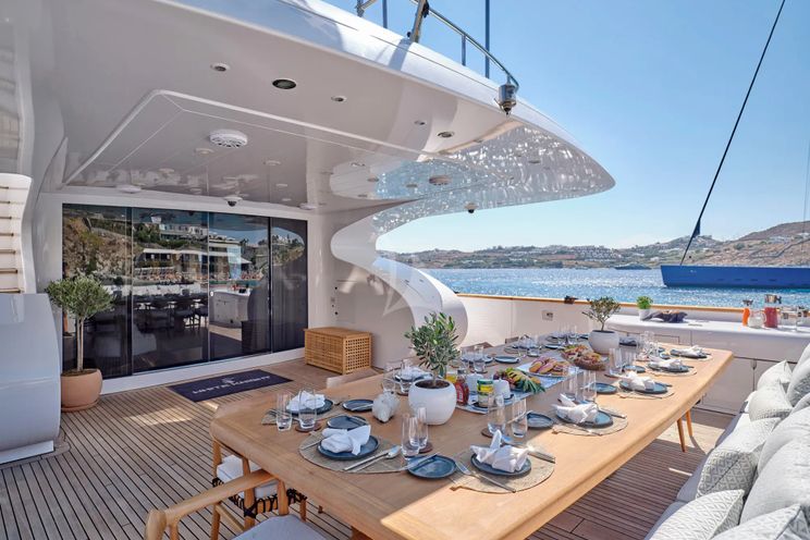Charter Yacht WHITE KNIGHT - Maiora 40m - 6 Cabins - Athens - Mykonos - Paros - Cyclades - Greece