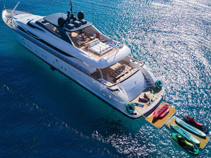 WHITE KNIGHT Maiora 40m - anchored with the water toys WHITE KNIGHT Maiora 40m - anchored with the water toys