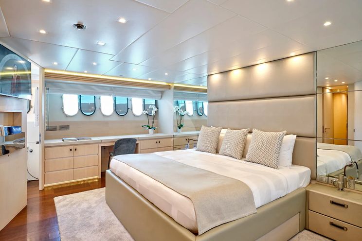 Charter Yacht WHITE KNIGHT - Maiora 40m - 6 Cabins - Athens - Mykonos - Paros - Cyclades - Greece