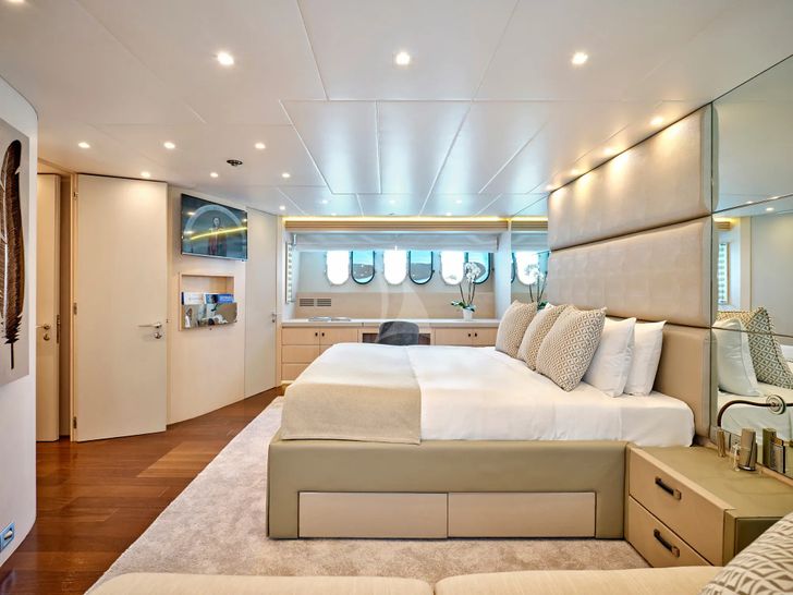 WHITE KNIGHT Maiora 40m - master cabin side shot WHITE KNIGHT Maiora 40m - master cabin side shot