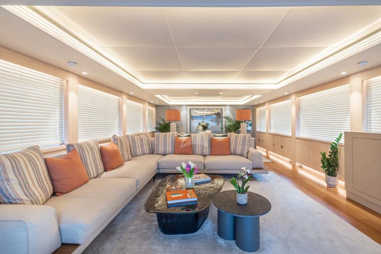 Charter Yacht WHITE KNIGHT - Maiora 40m - 6 Cabins - Athens - Mykonos - Paros - Cyclades - Greece