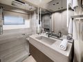 WHITE STAR Mangusta(Overmarine)Oceano 39 - VIP cabin bathroom WHITE STAR Mangusta(Overmarine)Oceano 39 - VIP cabin bathroom