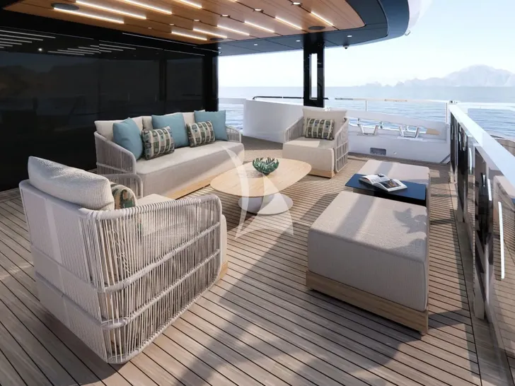 WHITE STAR Mangusta(Overmarine)Oceano 39 - main aft deck WHITE STAR Mangusta(Overmarine)Oceano 39 - main aft deck