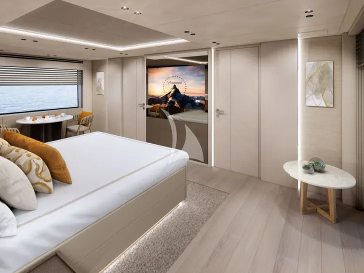 WHITE STAR Mangusta(Overmarine)Oceano 39 - master cabin bed and TV WHITE STAR Mangusta(Overmarine)Oceano 39 - master cabin bed and TV
