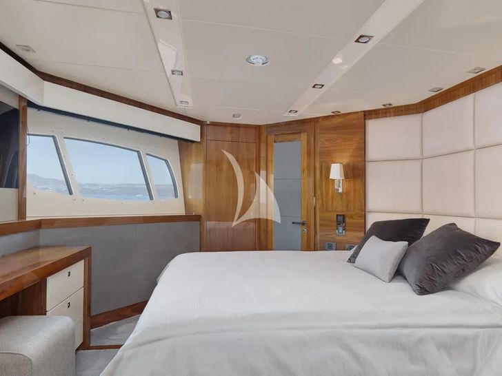 WICKED PLAY Sunseeker 115 Sport Yacht - VIP cabin 1 WICKED PLAY Sunseeker 115 Sport Yacht - VIP cabin 1