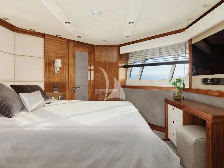 WICKED PLAY Sunseeker 115 Sport Yacht - VIP cabin 2 WICKED PLAY Sunseeker 115 Sport Yacht - VIP cabin 2
