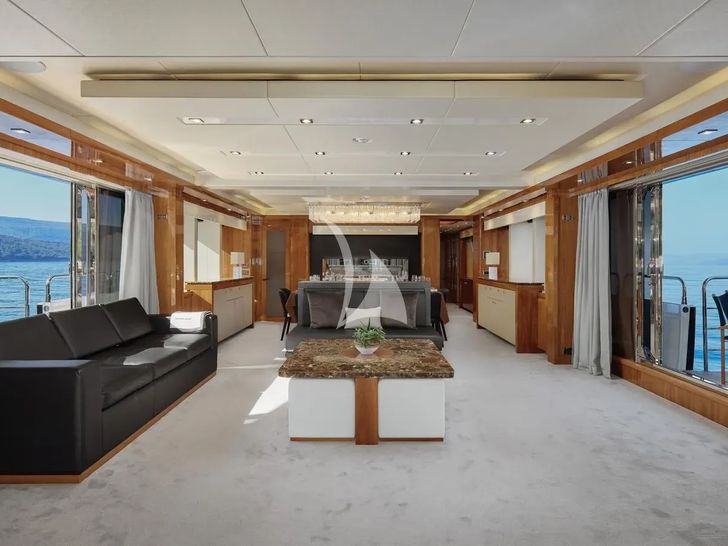 WICKED PLAY Sunseeker 115 Sport Yacht - saloon WICKED PLAY Sunseeker 115 Sport Yacht - saloon