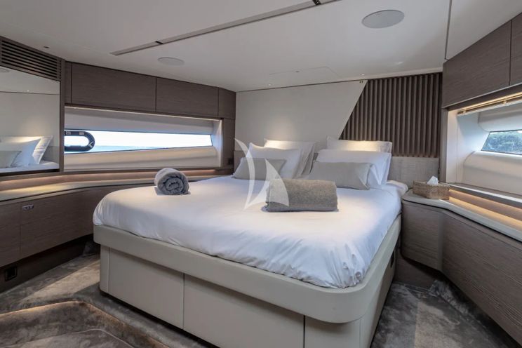 Charter Yacht WILJIM V - Princess Y72 - 4 Cabins - Saint Raphael - Cannes - St Tropez - Nice - Antibes - French Riviera - Monaco