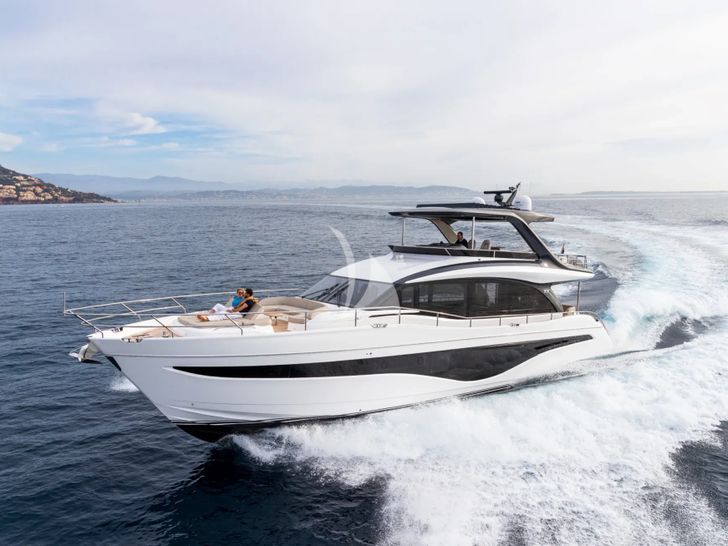 WILJIM V Princess Y72 - cruising side profile WILJIM V Princess Y72 - cruising side profile