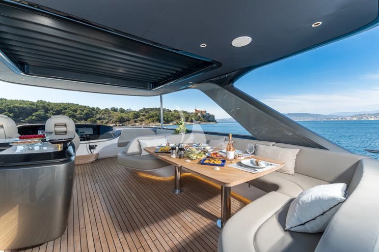 Charter Yacht WILJIM V - Princess Y72 - 4 Cabins - Saint Raphael - Cannes - St Tropez - Nice - Antibes - French Riviera - Monaco