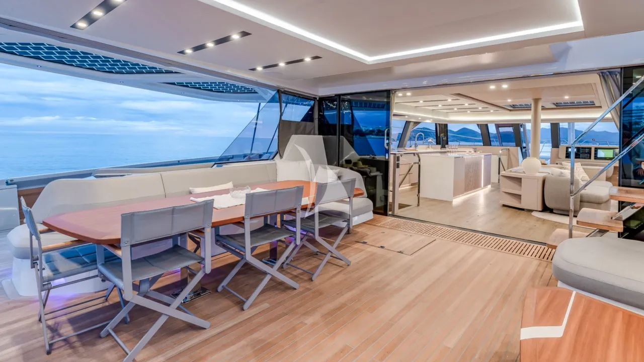WINDKIND Fountaine Pajot Thira 80 - aft deck alfresco dining area