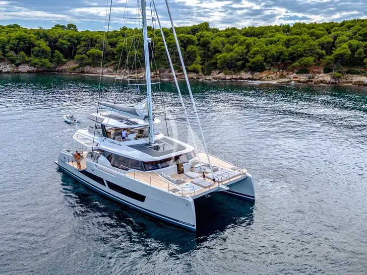 WINDKIND Fountaine Pajot Thira 80 - anchored WINDKIND Fountaine Pajot Thira 80 - anchored