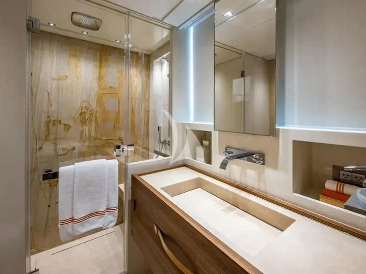 WOMBAT Sanlorenzo SL106 - VIP cabin 1 bathroom WOMBAT Sanlorenzo SL106 - VIP cabin 1 bathroom