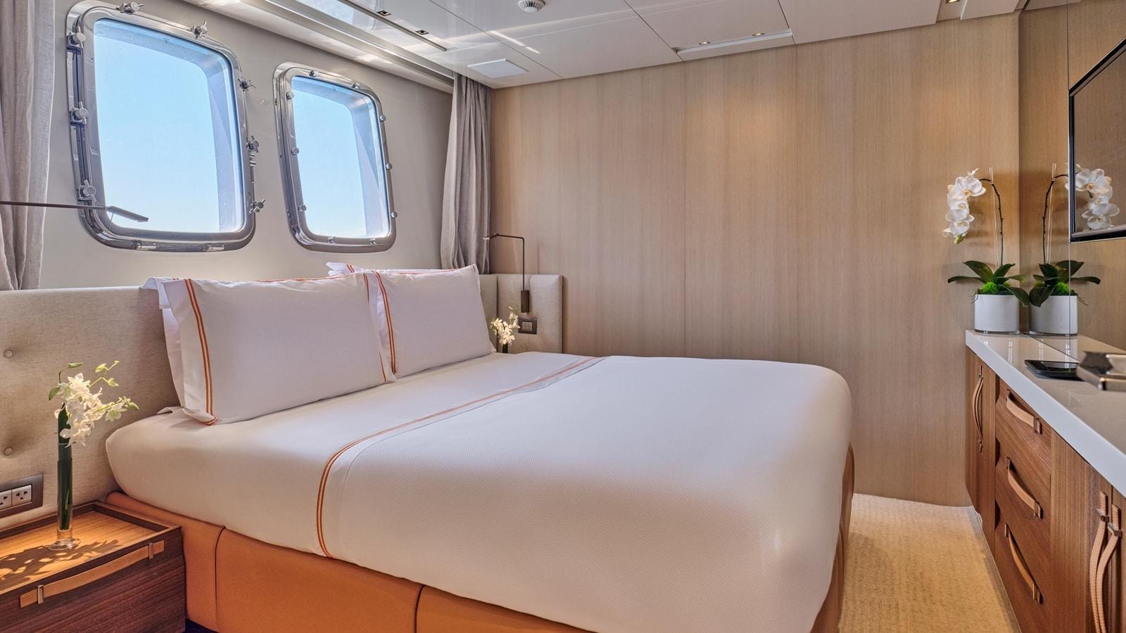 Charter Yacht WOMBAT - Sanlorenzo SL106 - 5 Cabins - Athens - Mykonos - Paros - Cyclades - Aegean - Greece