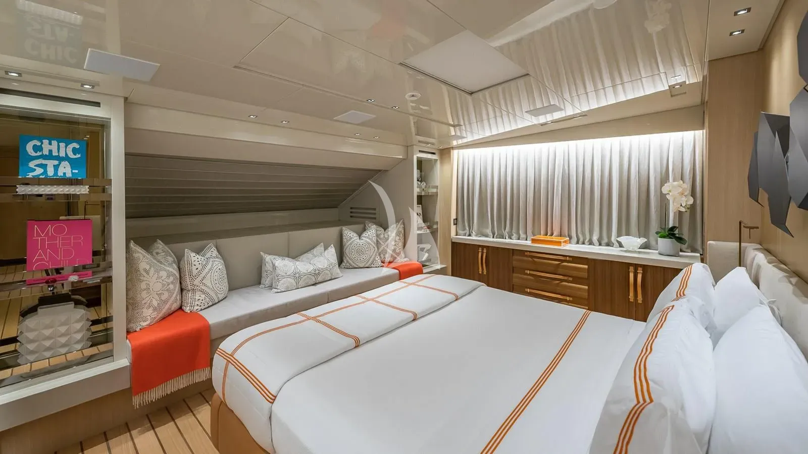 WOMBAT Sanlorenzo SL106 - master cabin