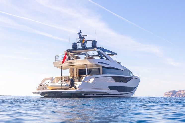 Charter Yacht WYLDECREST - Sunseeker 90 Ocean - 4 Cabins - Cannes - Monaco - St Tropez