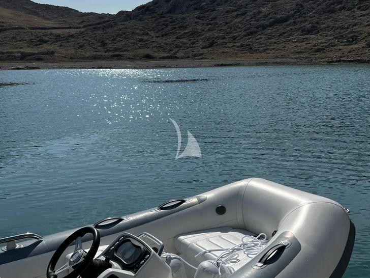 X2 Sunseeker 65 Sport - tender X2 Sunseeker 65 Sport - tender