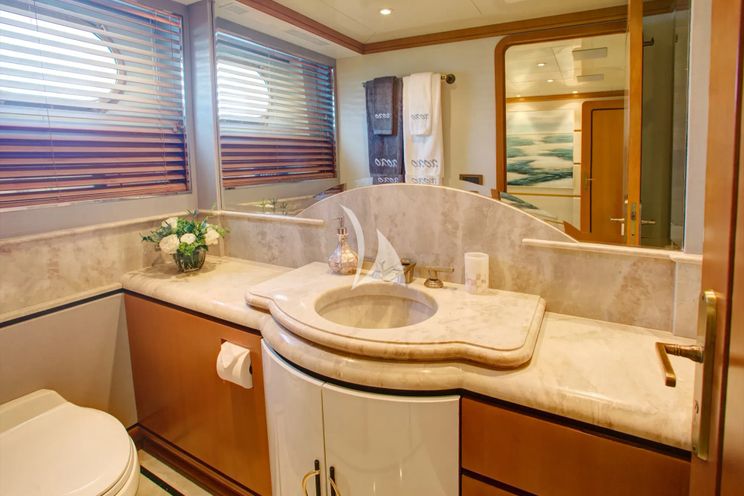 Charter Yacht XOXO - Intermarine 118 - 5 Cabins - Nassau - Exumas - Bahamas