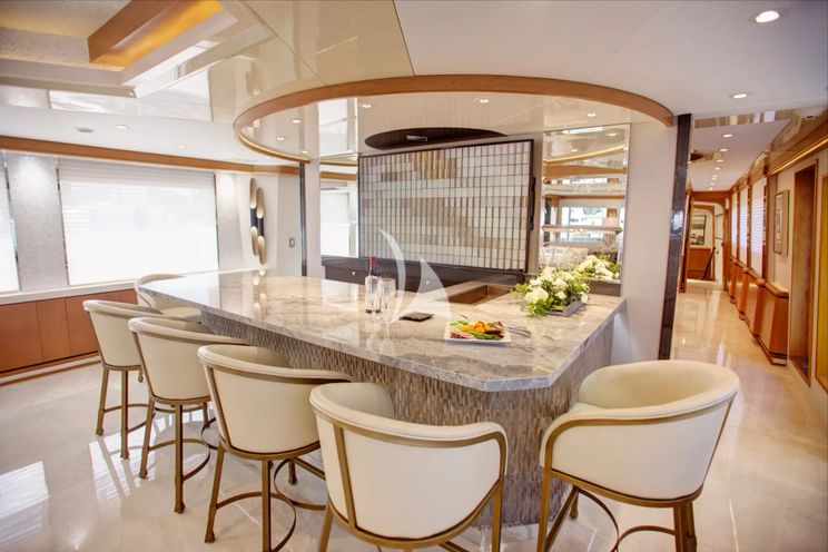 Charter Yacht XOXO - Intermarine 118 - 5 Cabins - Nassau - Exumas - Bahamas