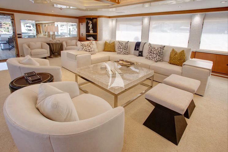 Charter Yacht XOXO - Intermarine 118 - 5 Cabins - Nassau - Exumas - Bahamas