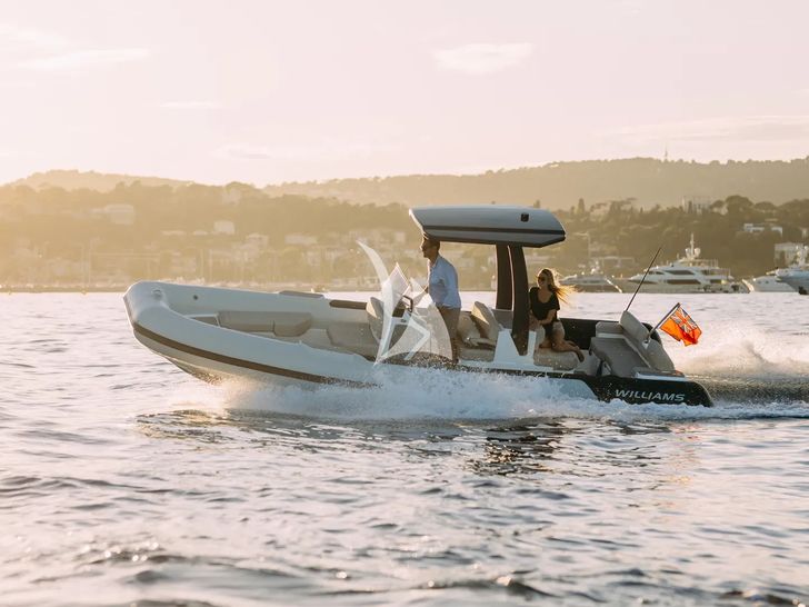 XOXO Intermarine 118 - tender XOXO Intermarine 118 - tender