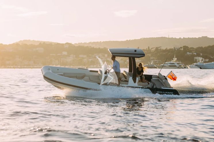 Charter Yacht XOXO - Intermarine 118 - 5 Cabins - Nassau - Exumas - Bahamas