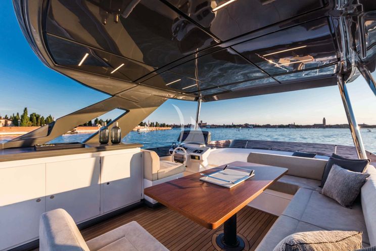 Charter Yacht YAMAS - Ferretti 670 - 3 Cabins - Cannes - Monaco - St. Tropez - French Riviera