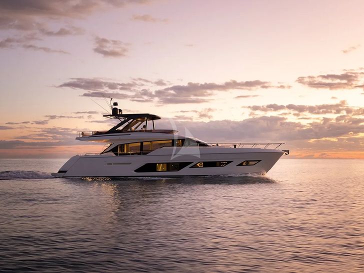 YAMAS Ferretti 670 - cruising side profile YAMAS Ferretti 670 - cruising side profile
