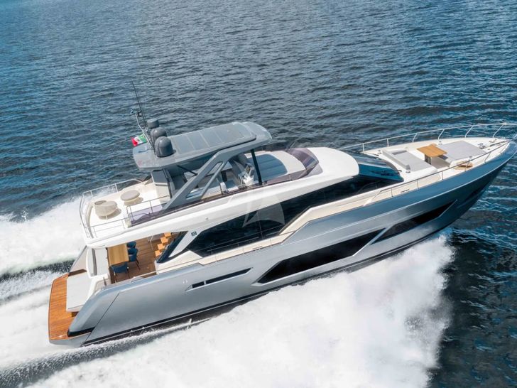 YAMAS Ferretti 670 - cruising YAMAS Ferretti 670 - cruising