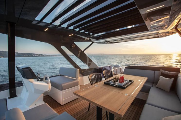 Charter Yacht YAMAS - Ferretti 670 - 3 Cabins - Cannes - St. Tropez - Nice - Antibes - French Riviera - Monaco