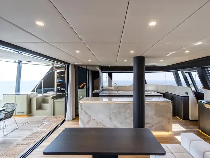 YGO. Sunreef 60 - seamless aft and saloon YGO. Sunreef 60 - seamless aft and saloon