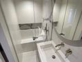 YOLO Sunreef 70 - cabin bathroom YOLO Sunreef 70 - cabin bathroom