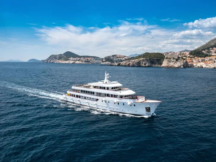 YOLO Odisej 48m - profile YOLO Odisej 48m - profile