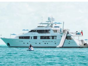 YOLO - Westport 130 - 5 Cabins - Nassau - Exumas - Bahamas YOLO - Westport 130 - 5 Cabins - Nassau - Exumas - Bahamas