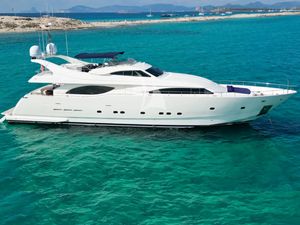 YOLO TOO - Ferretti Custom Line 94 - 4 Cabins - Ibiza - Palma - Mallorca - Balearics - Spain YOLO TOO - Ferretti Custom Line 94 - 4 Cabins - Ibiza - Palma - Mallorca - Balearics - Spain