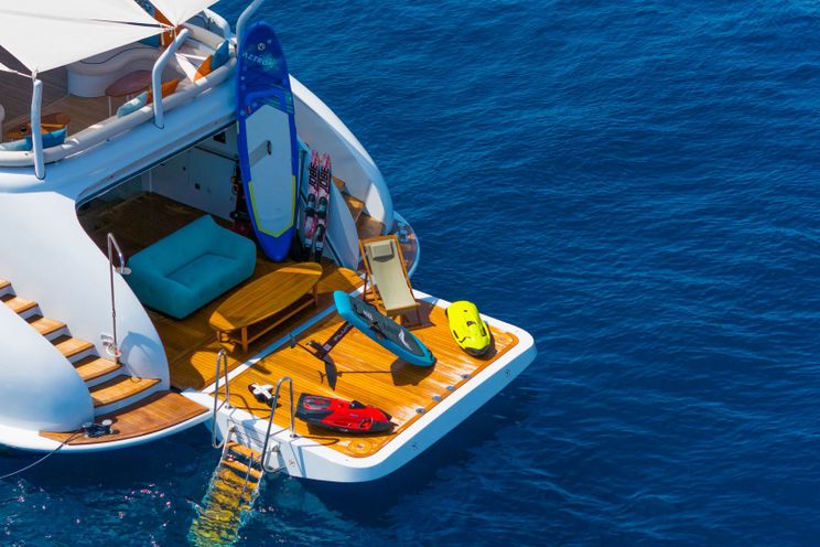 Charter Yacht LUISA - Heesen 4700 - 5 Cabins - Cannes - St Tropez - Nice - Antibes - French Riviera - Monaco