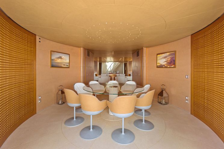 Charter Yacht LUISA - Heesen 4700 - 5 Cabins - Cannes - St Tropez - Nice - Antibes - French Riviera - Monaco