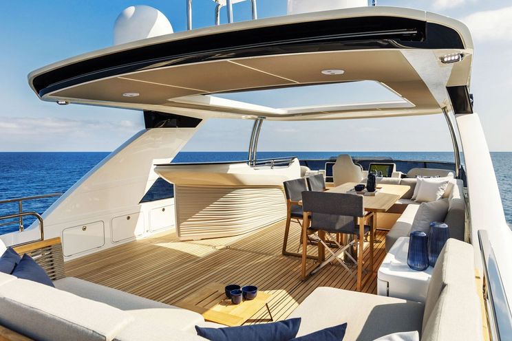 Charter Yacht LEGEND II - Absolute Navetta 68 - 4 Cabins - Cannes - Nice - Monaco - St Tropez - French Riviera