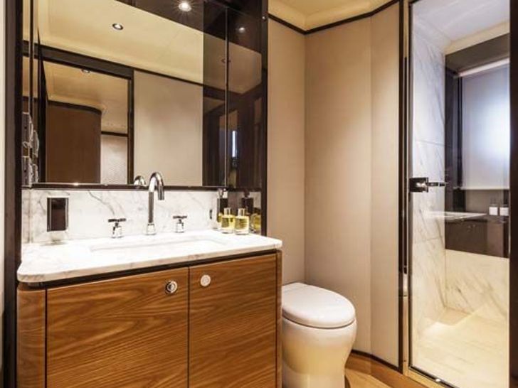 LEGEND II Absolute Navetta 68 - twin cabin bathroom LEGEND II Absolute Navetta 68 - twin cabin bathroom