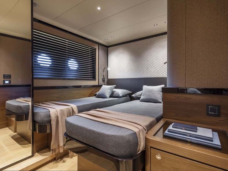 LEGEND II Absolute Navetta 68 - twin cabin LEGEND II Absolute Navetta 68 - twin cabin