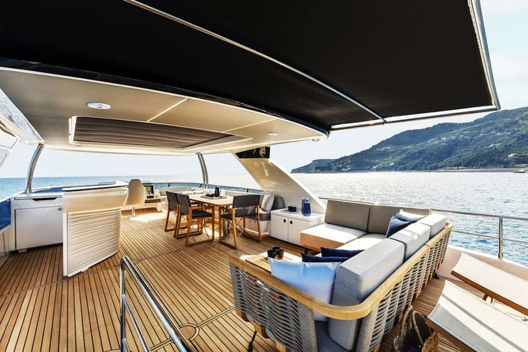 Charter Yacht LEGEND II - Absolute Navetta 68 - 4 Cabins - Cannes - Nice - Monaco - St Tropez - French Riviera