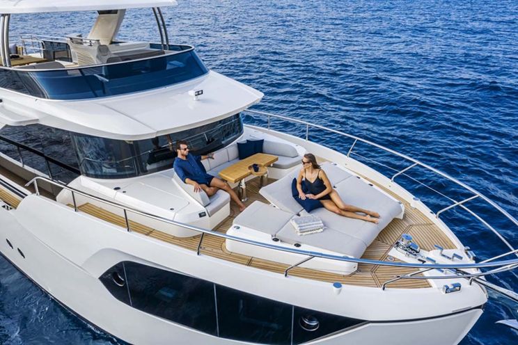 Charter Yacht LEGEND II - Absolute Navetta 68 - 4 Cabins - Cannes - Nice - Monaco - St Tropez - French Riviera