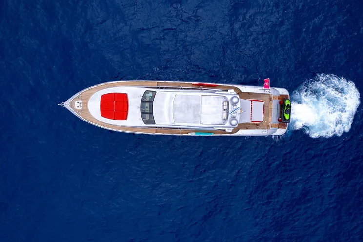 Charter Yacht LA DIGUE - Mangusta 92 - 4 Cabins - Cannes - Nice - St Tropez - Antibes - French Riviera