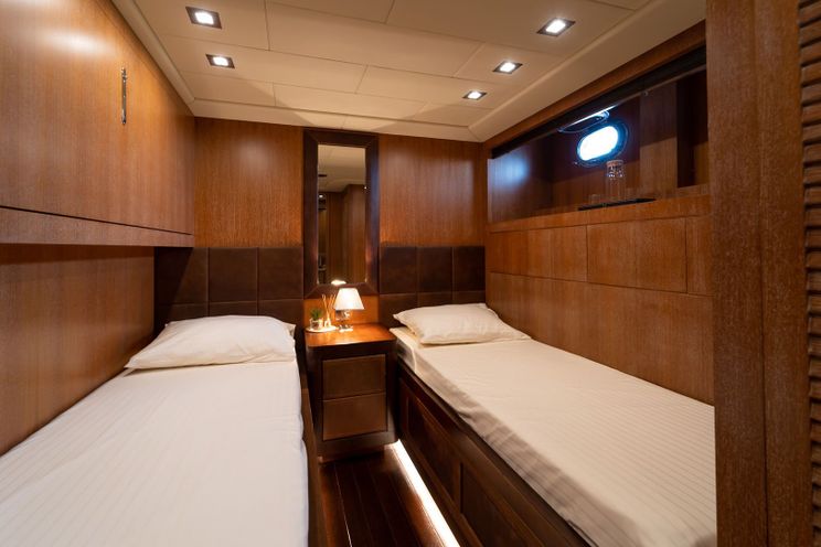 Charter Yacht LA DIGUE - Mangusta 92 - 4 Cabins - Cannes - Nice - St Tropez - Antibes - French Riviera