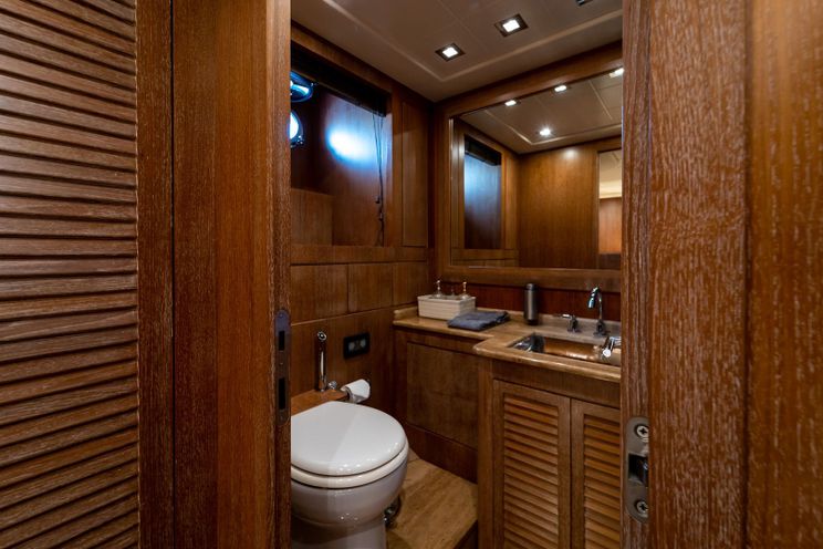 Charter Yacht LA DIGUE - Mangusta 92 - 4 Cabins - Cannes - Nice - St Tropez - Antibes - French Riviera